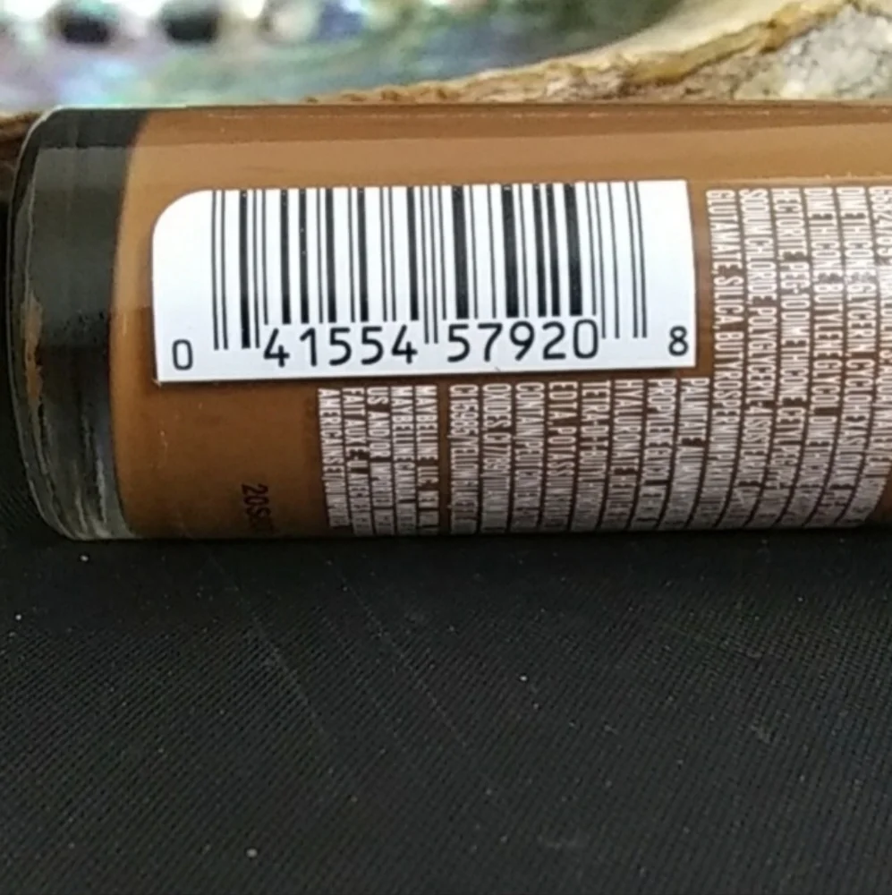 Maybelline Dream Radiant Liquid Foundation Shade 128 Color Mocha